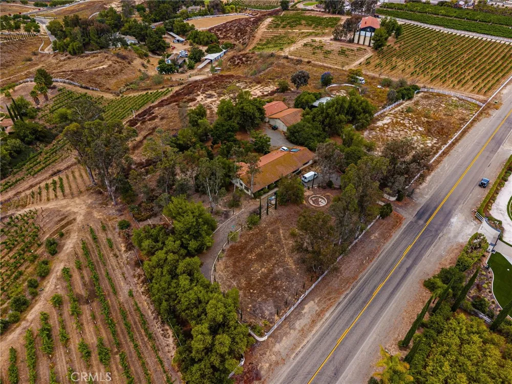 33545 Madera De Playa Temecula, CA 92592