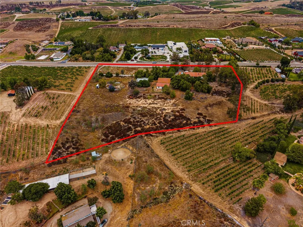 33545 Madera De Playa Temecula, CA 92592