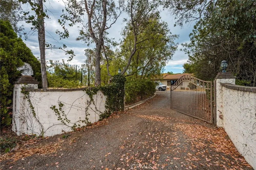 33545 Madera De Playa Temecula, CA 92592