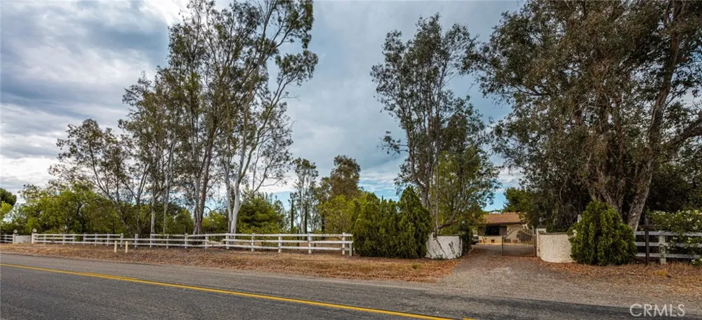 33545 Madera De Playa Temecula, CA 92592