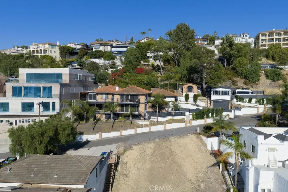 12265 Circula Panorama Santa Ana, CA 92705
