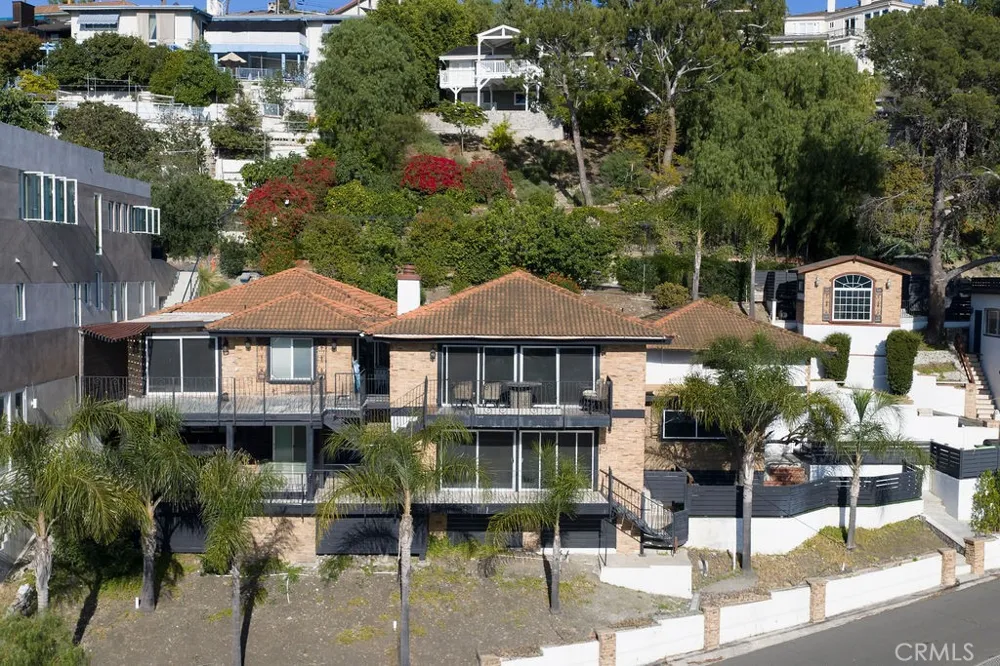 12265 Circula Panorama Santa Ana, CA 92705