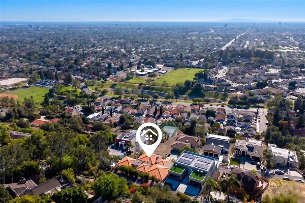 12265 Circula Panorama Santa Ana, CA 92705