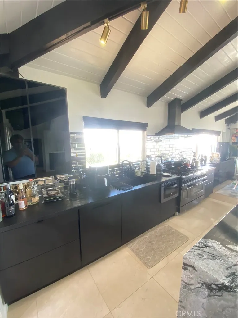 12265 Circula Panorama Santa Ana, CA 92705