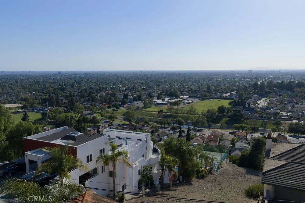 12265 Circula Panorama Santa Ana, CA 92705