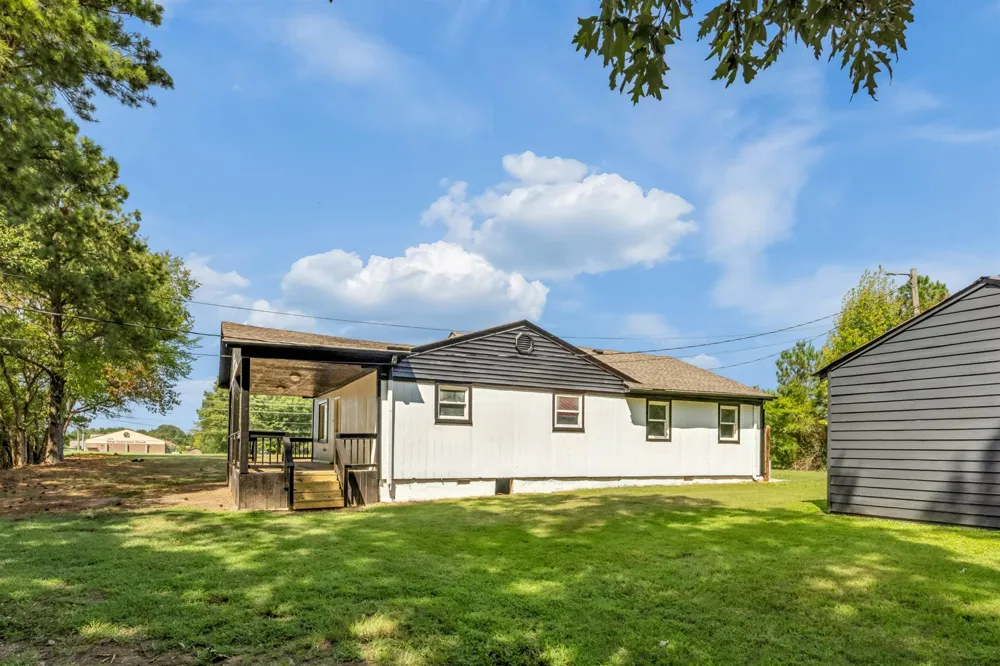 13301 GOODMAN RD RD Horn Lake, MS 38637
