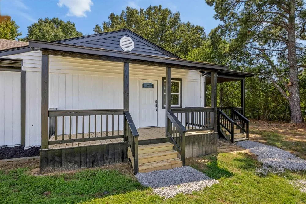 13301 GOODMAN RD RD Horn Lake, MS 38637