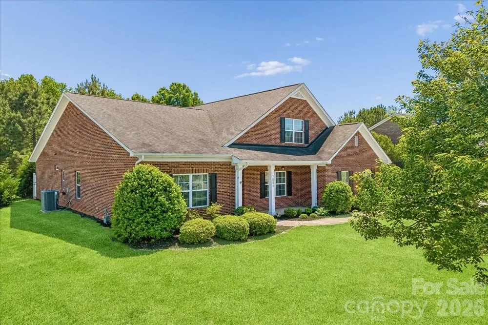 1006 Spring Rose Lane Matthews, NC 28104