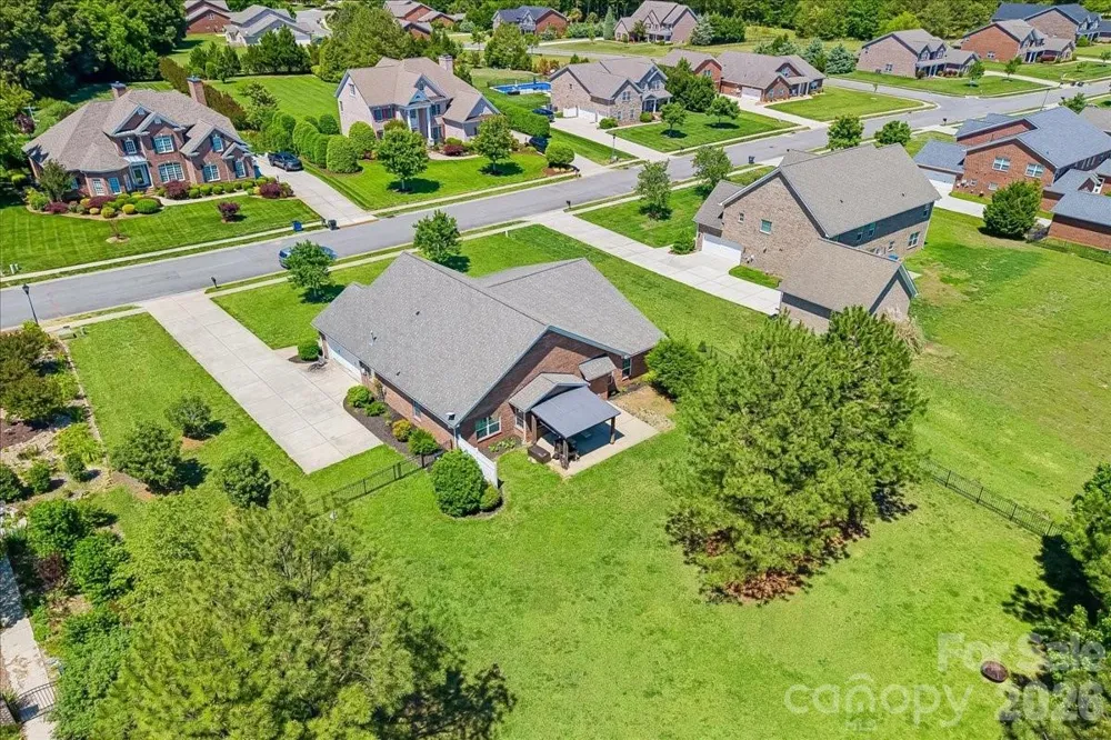 1006 Spring Rose Lane Matthews, NC 28104