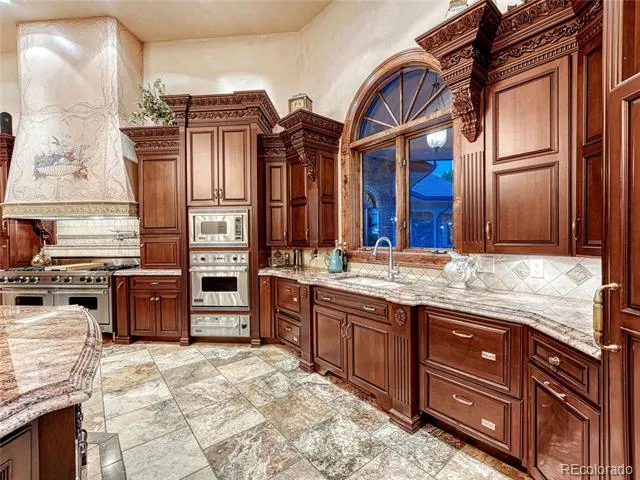 760 28 1/2 LANE Pueblo, CO 81006