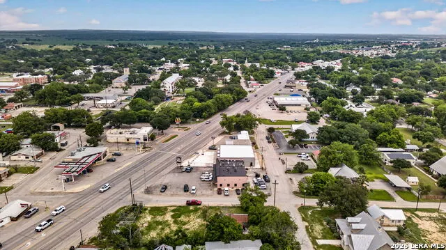 806 Us Highway 90 W Castroville, TX 78009