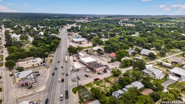 806 Us Highway 90 W Castroville, TX 78009