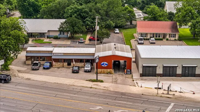 806 Us Highway 90 W Castroville, TX 78009