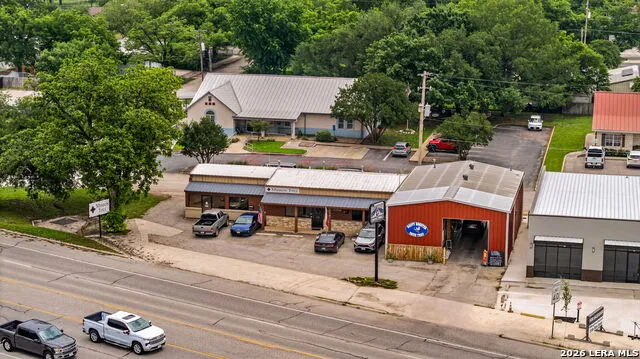 806 Us Highway 90 W Castroville, TX 78009