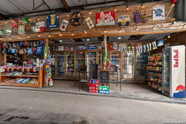806 Us Highway 90 W Castroville, TX 78009