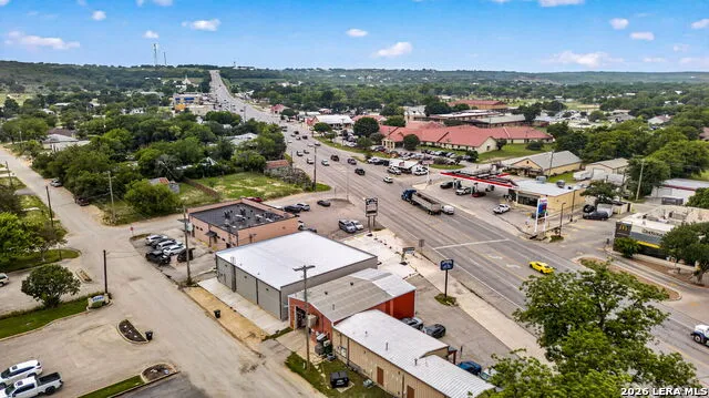 806 Us Highway 90 W Castroville, TX 78009