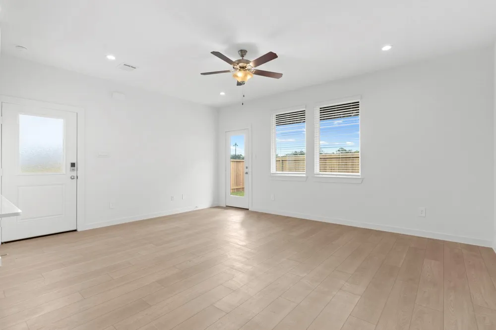1710 Revolution Way Missouri City, TX 77489