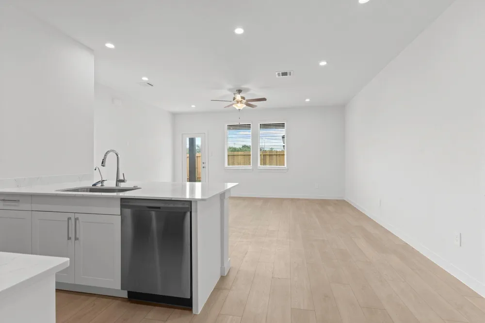 1710 Revolution Way Missouri City, TX 77489