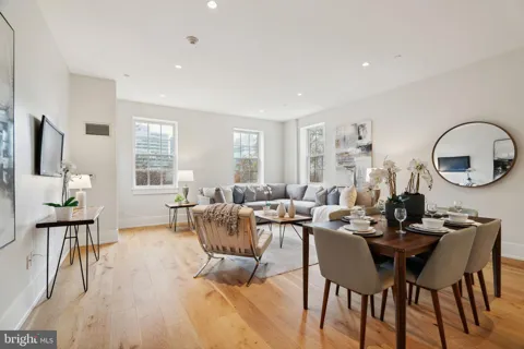 1805 WALNUT STREET #6A