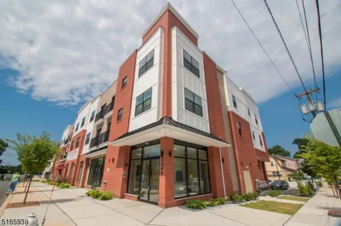 1664 Stuyvesant Ave #306 Unit 306
