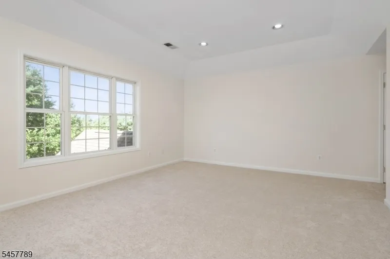 32 Havenhill Rd Hardyston, NJ 07419