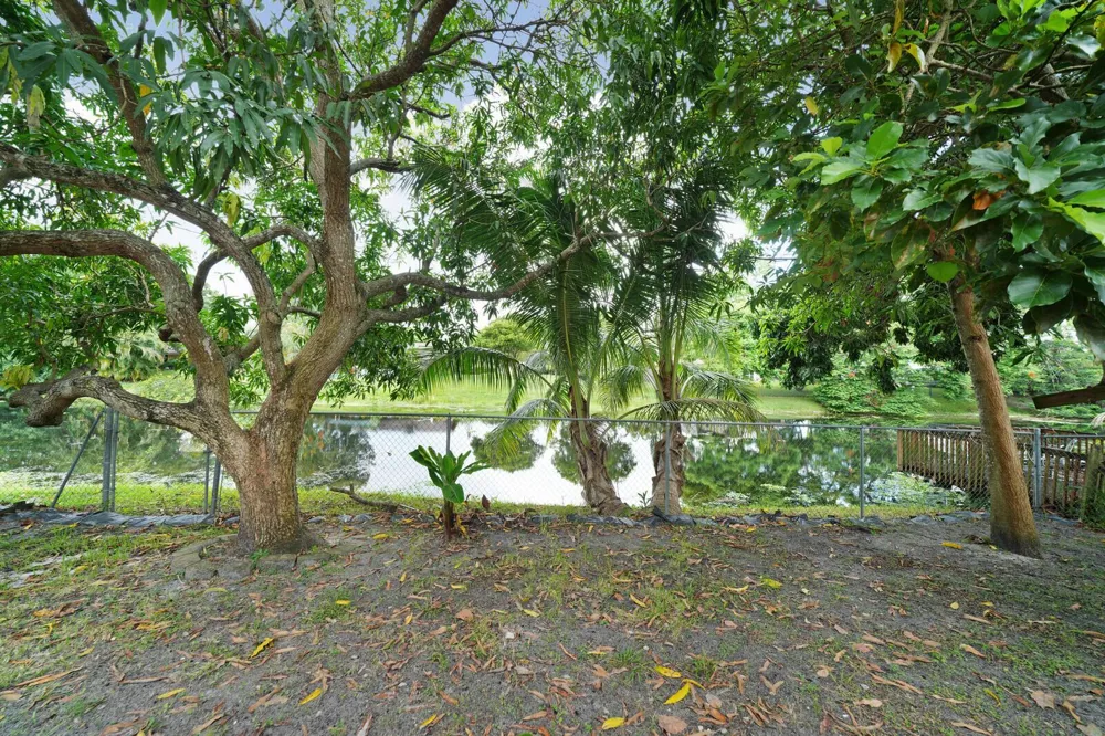 1296 Waterway Cove Drive Wellington, FL 33414