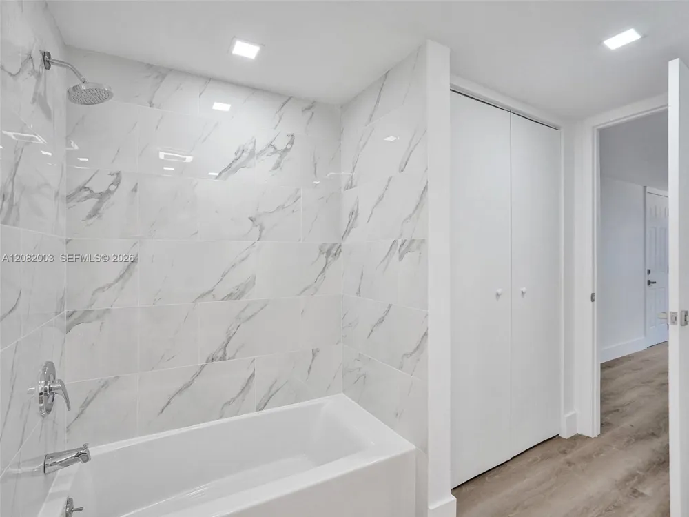 1609 NW 7th Ter Fort Lauderdale, FL 33311
