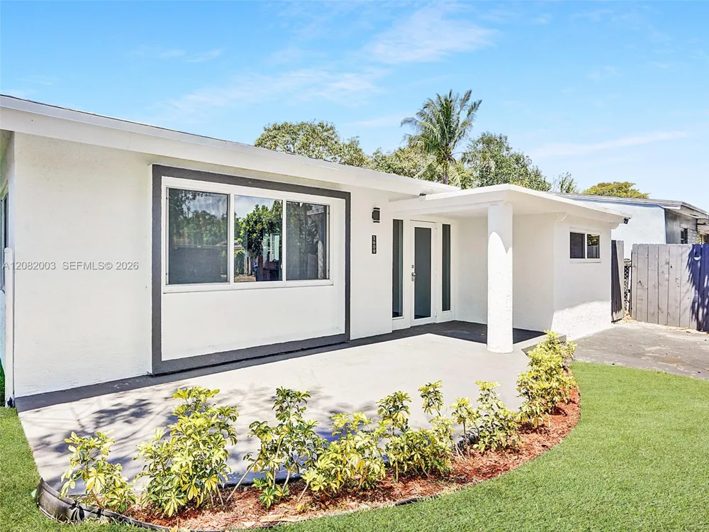 1609 NW 7th Ter Fort Lauderdale, FL 33311