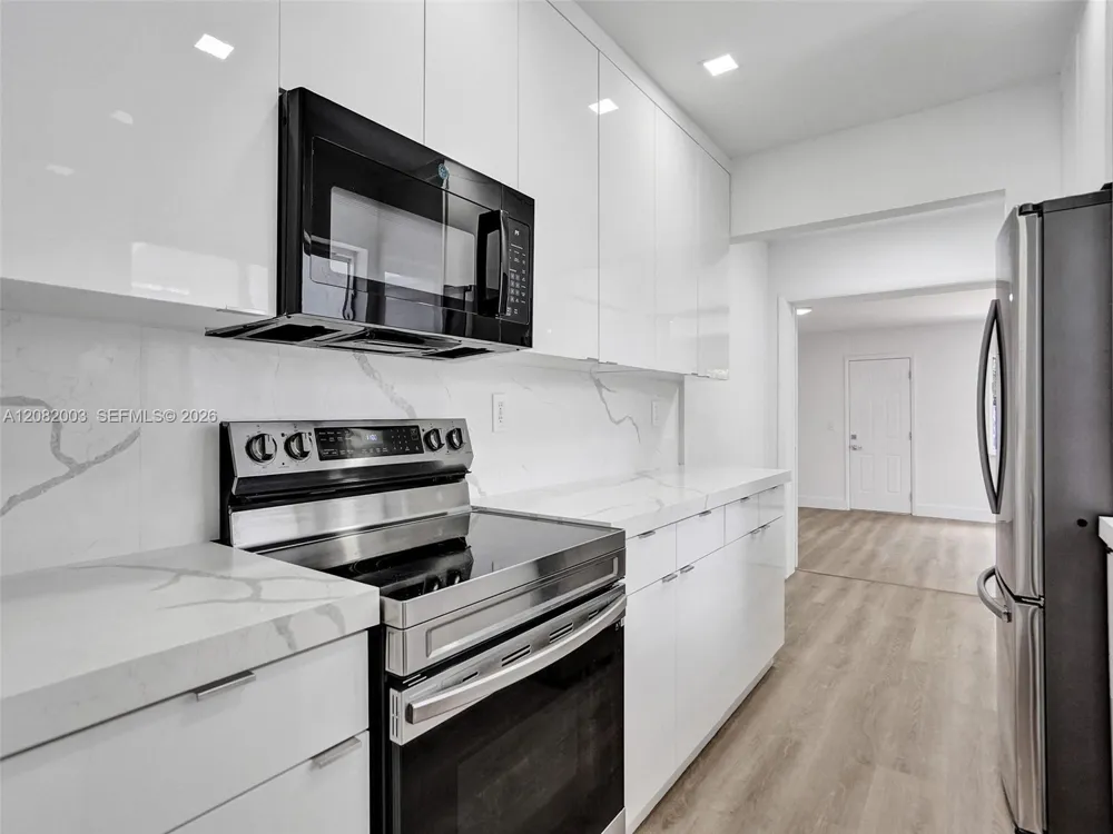 1609 NW 7th Ter Fort Lauderdale, FL 33311