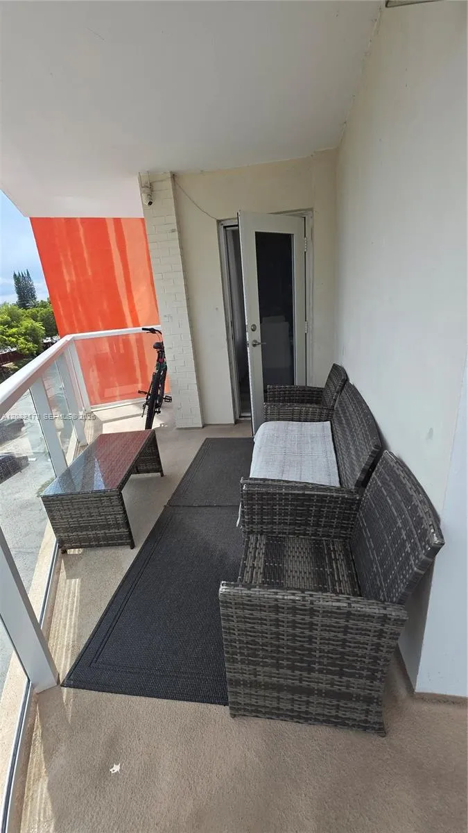 1301 NE Miami Gardens Dr #425W Miami, FL 33179
