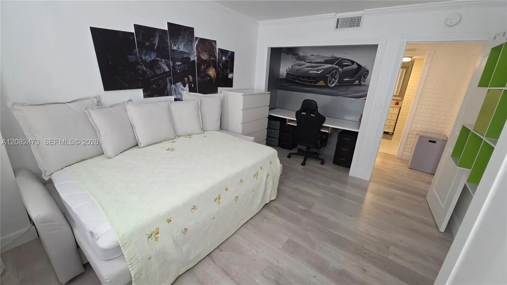 1301 NE Miami Gardens Dr #425W Miami, FL 33179