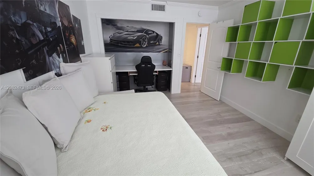 1301 NE Miami Gardens Dr #425W Miami, FL 33179