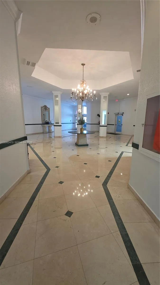 1301 NE Miami Gardens Dr #425W Miami, FL 33179