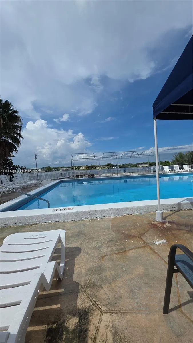 1301 NE Miami Gardens Dr #425W Miami, FL 33179