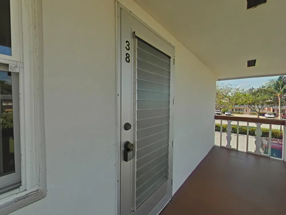 38 CAMBRIDGE B West Palm Beach, FL 33417