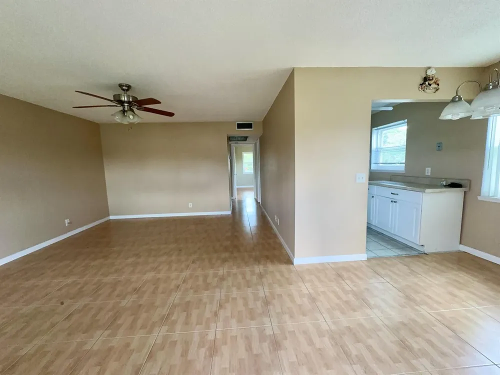 38 CAMBRIDGE B West Palm Beach, FL 33417