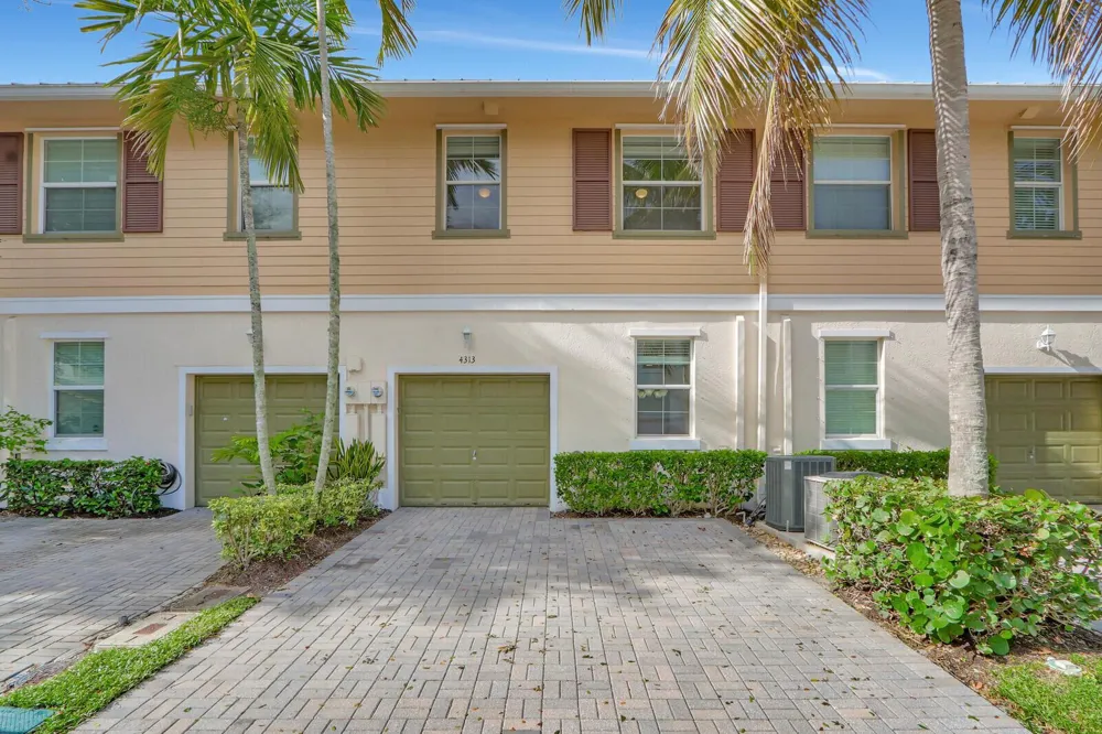 4313 PARKSIDE DRIVE Jupiter, FL 33458