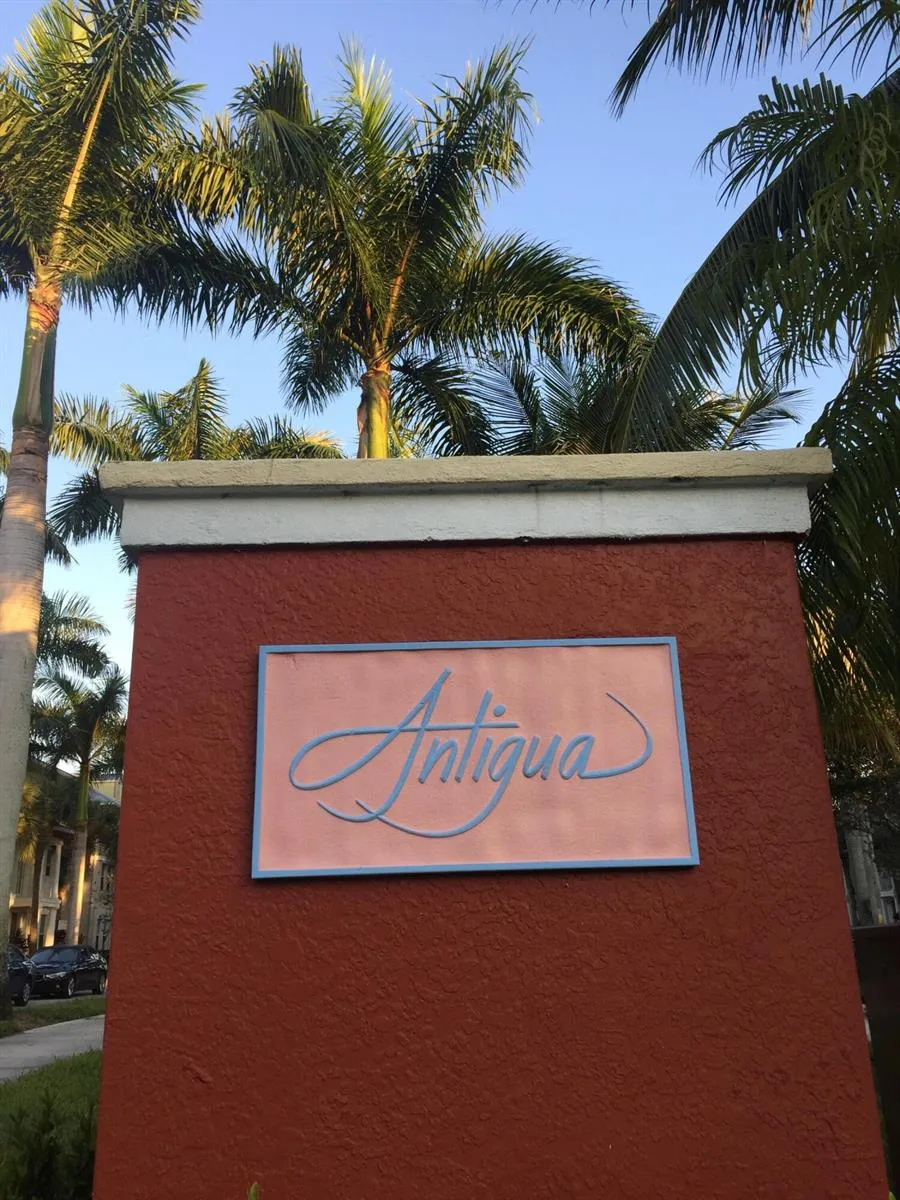 4313 PARKSIDE DRIVE Jupiter, FL 33458