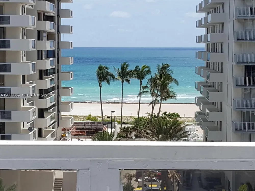 5700 Collins Ave #8M Miami Beach, FL 33140