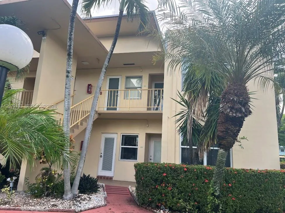1350 Atlantic Shores Blvd #322 Hallandale Beach, FL 33009