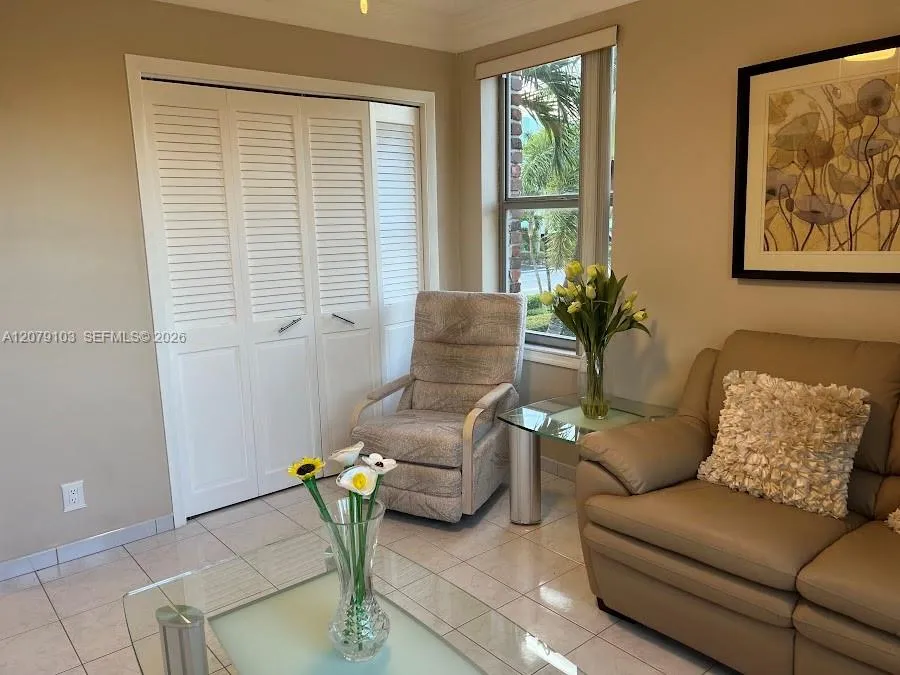 1350 Atlantic Shores Blvd #322 Hallandale Beach, FL 33009