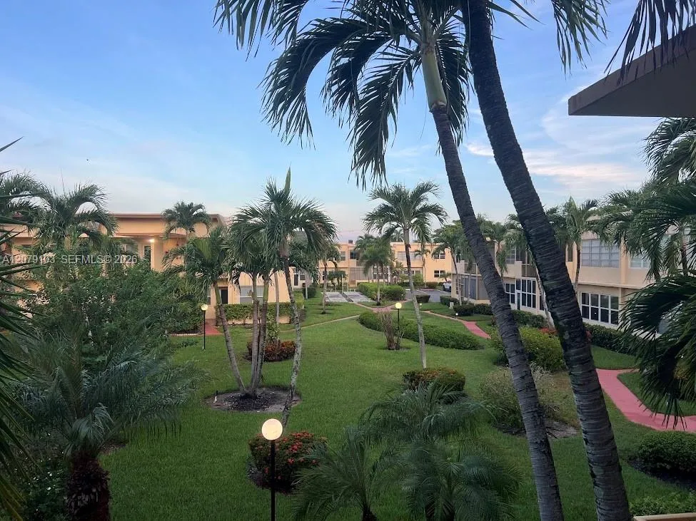 1350 Atlantic Shores Blvd #322 Hallandale Beach, FL 33009