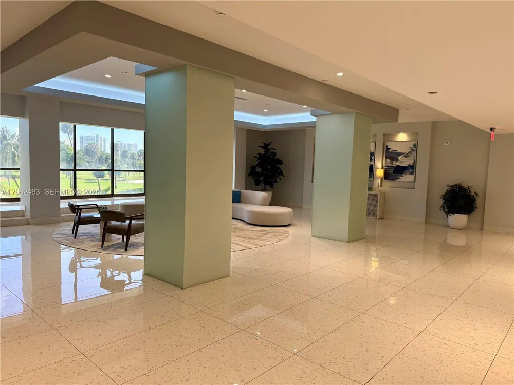 20335 W Country Club Dr #1203 Aventura, FL 33180