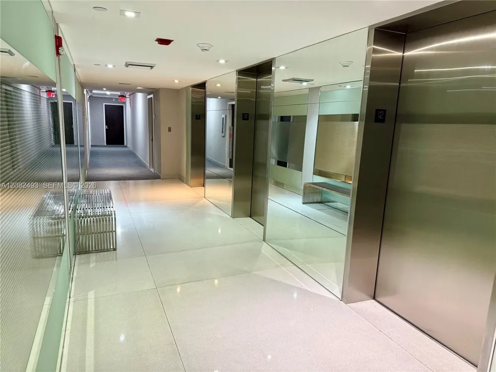 20335 W Country Club Dr #1203 Aventura, FL 33180