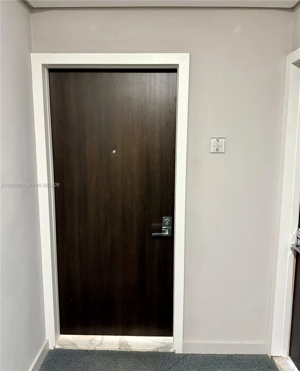 20335 W Country Club Dr #1203 Aventura, FL 33180
