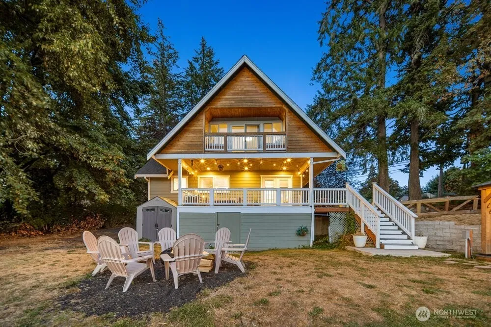 5680 Long Lake Road SE Port Orchard, WA 98367