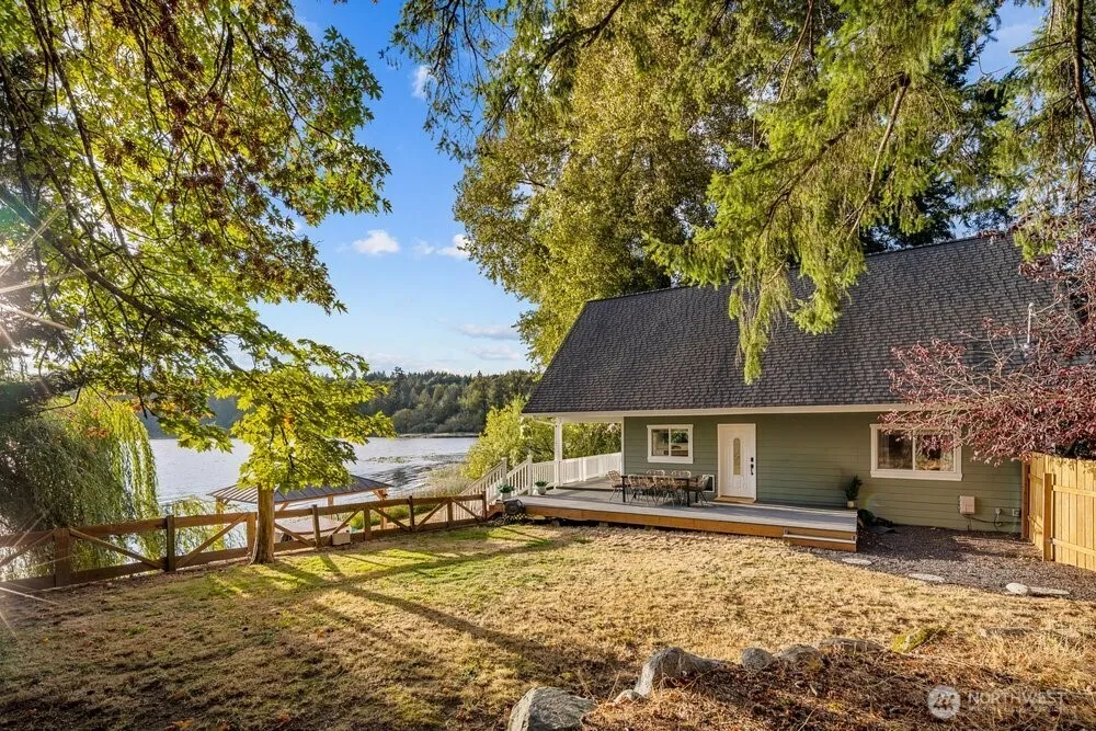 5680 Long Lake Road SE Port Orchard, WA 98367