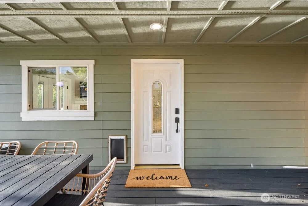 5680 Long Lake Road SE Port Orchard, WA 98367