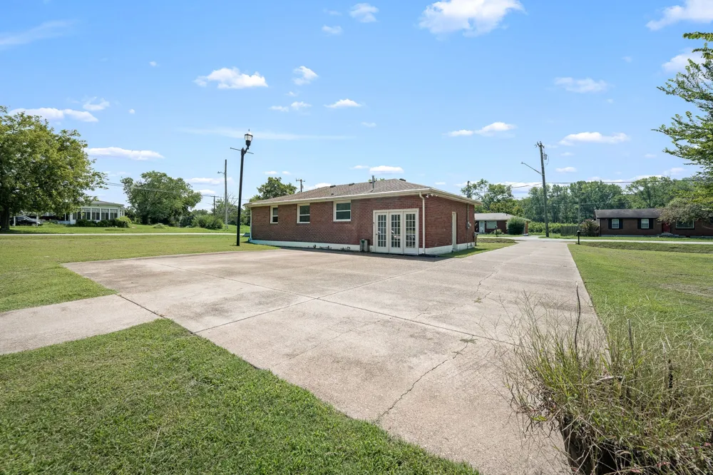 3308 W Hamilton Ave Nashville, TN 37218