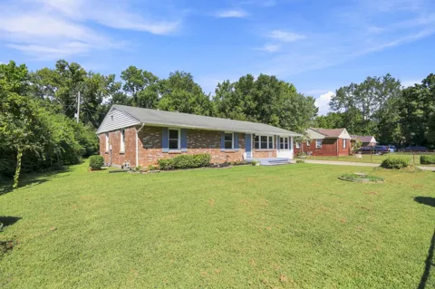 203 Rebecca Ln